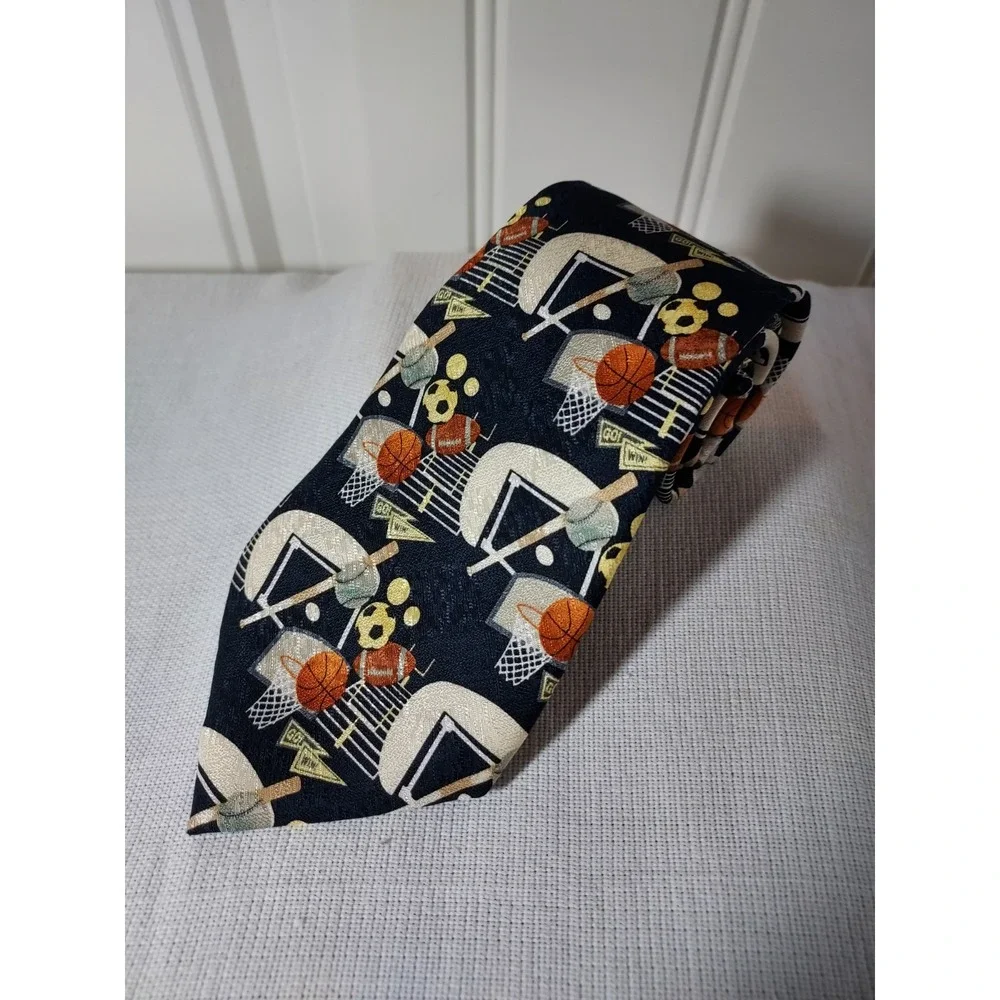 Class Club‎ Mens Necktie Balls All Over Sports Wheels Baseball Soccer USA Silk